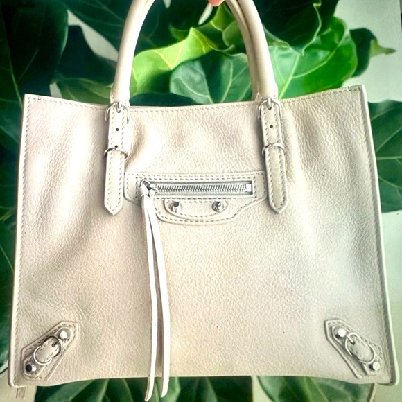 ✨💎QUIET LUXURY💎✨Authentic BALENCIAGA Papier 2-way shoulder bag - Picture 1 of 11